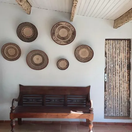 Guest house Happy Trimurti *