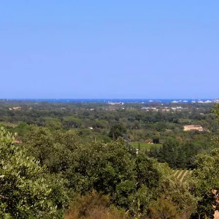 Happy Trimurti Penzion